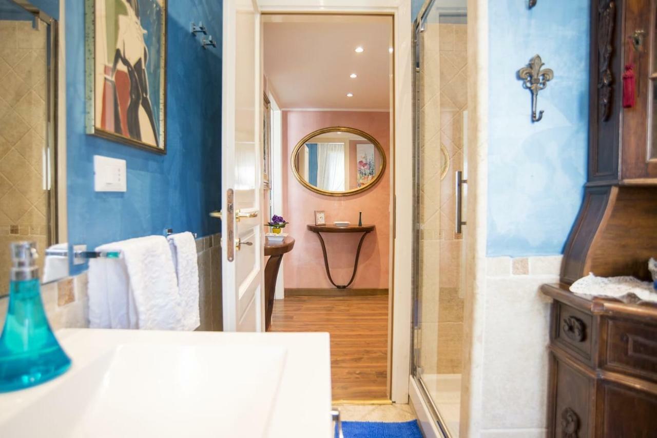 Stradivari Luxury Apartment Рим Екстер'єр фото